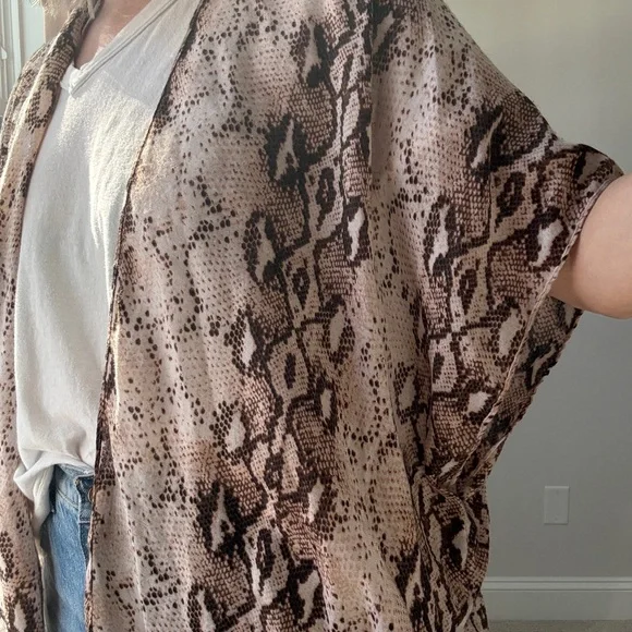 Snake Print Kimono Cardigan - Picture 3 of 3